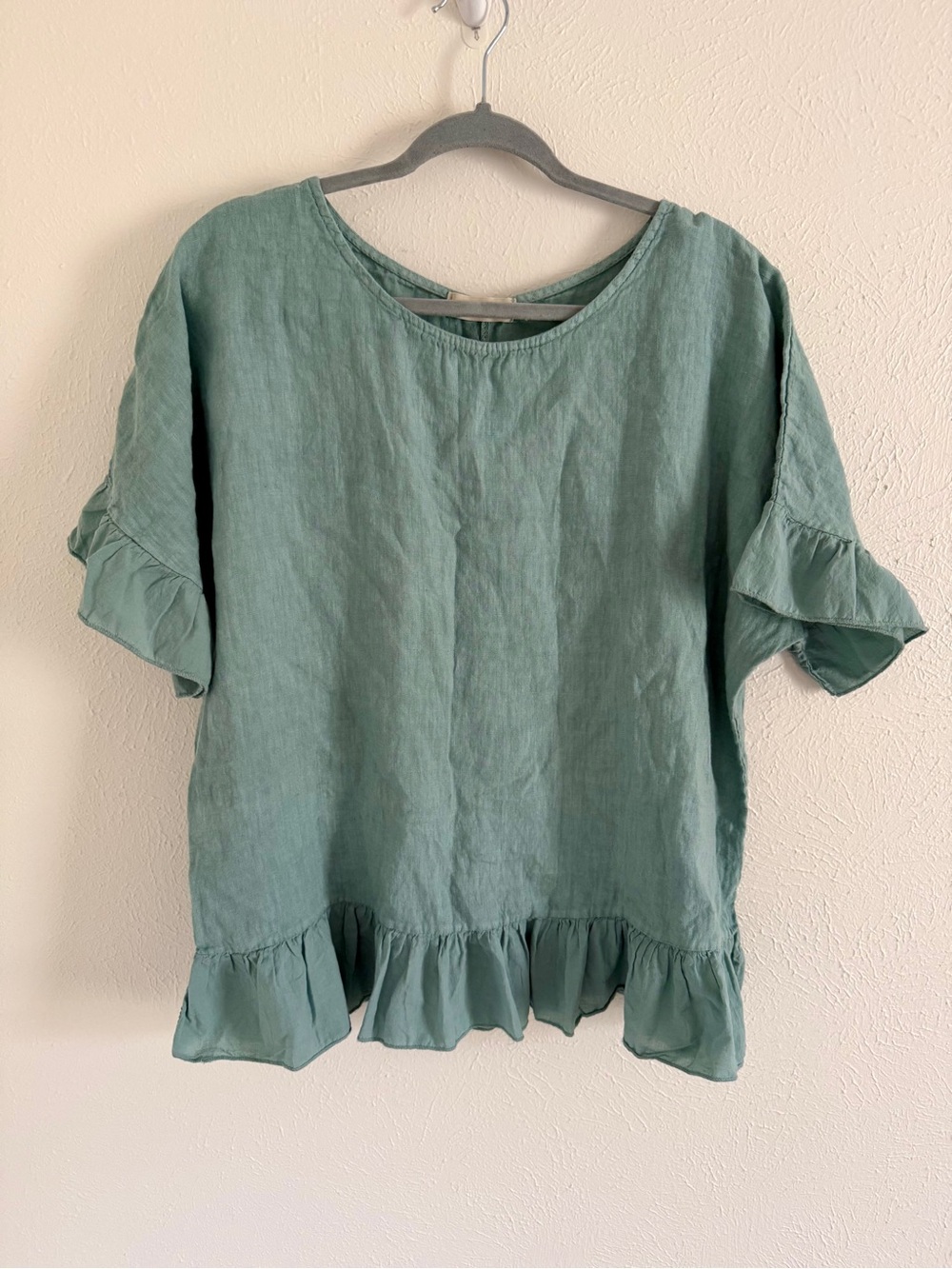 Terzo Millennio Italy Linen Top Womens size L Green short ruffle sleeve